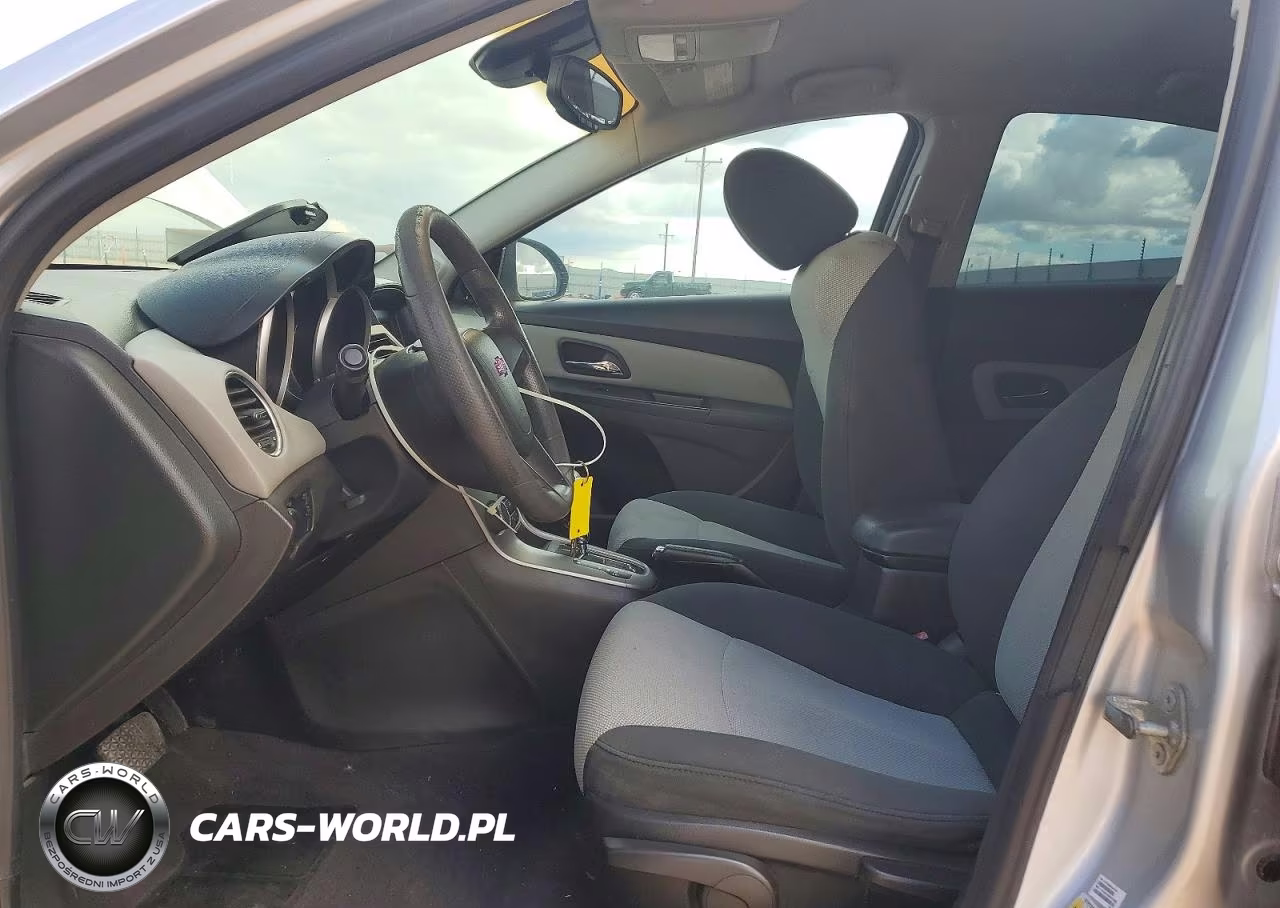2011 Chevrolet Cruze Ls VIN:1G1PC5SHXB7273942 - 7