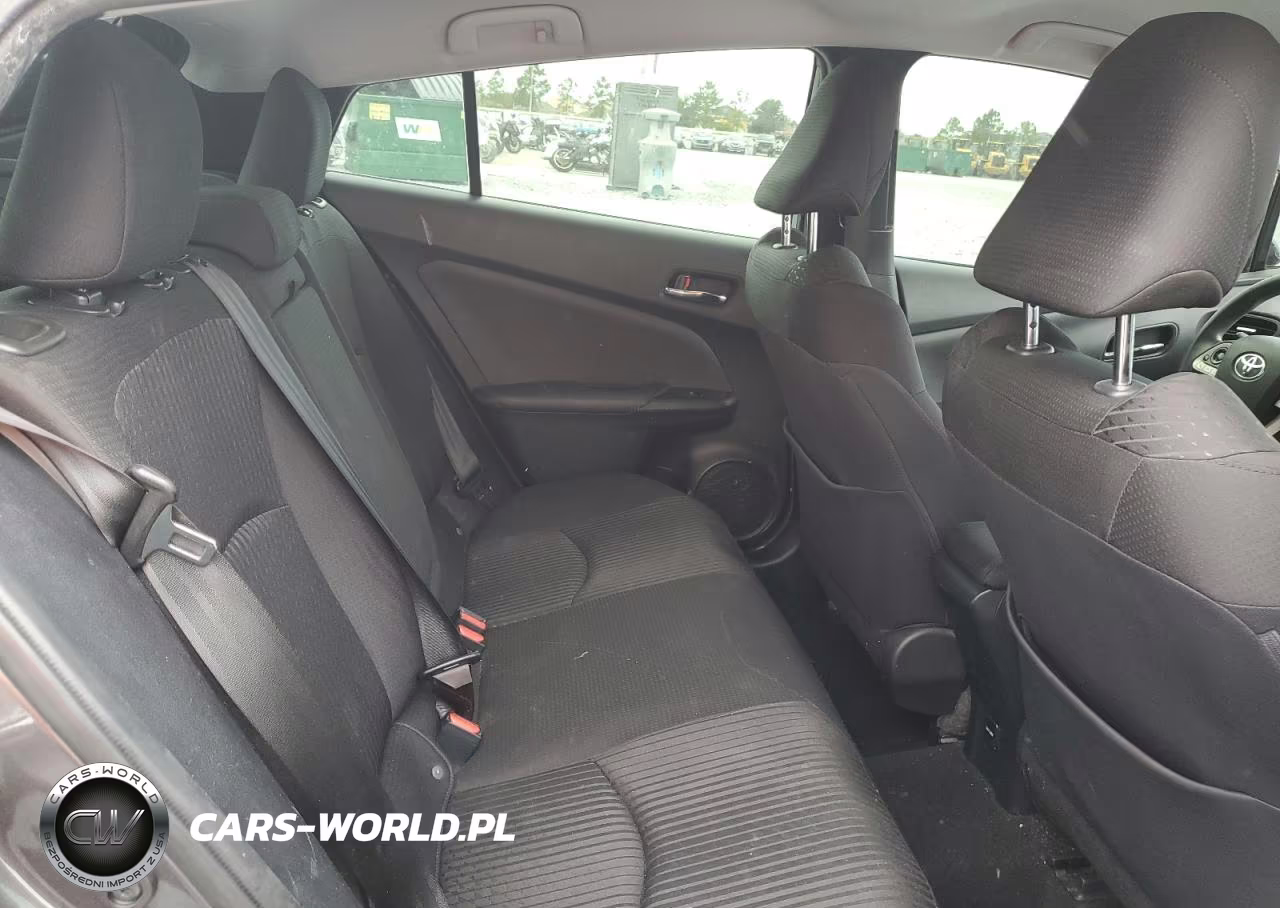 2018 Toyota Prius VIN:JTDKBRFU2J3601007 - 11