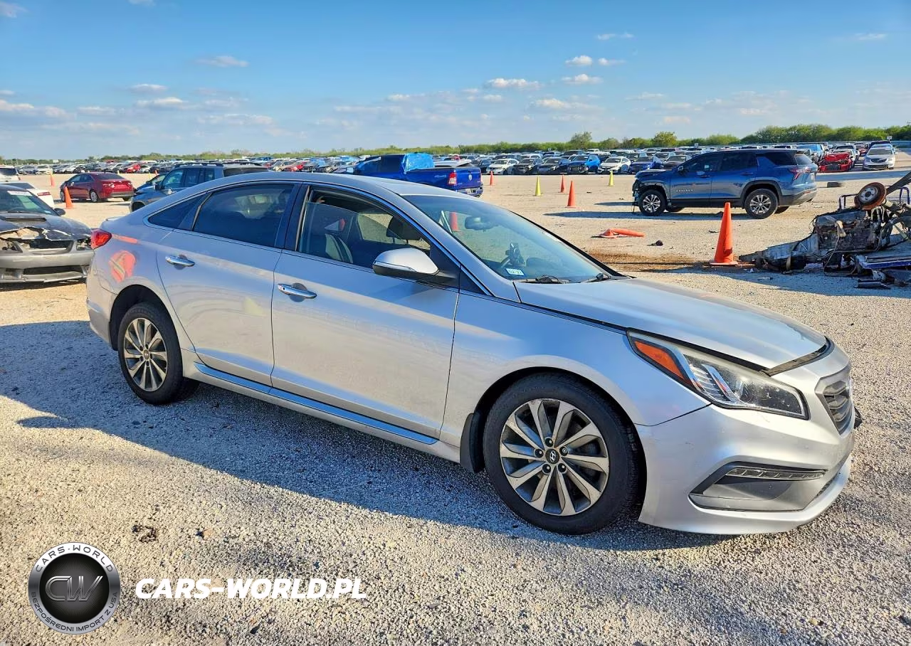 2017 Hyundai Sonata Sport VIN:5NPE34AF4HH489167 - 4