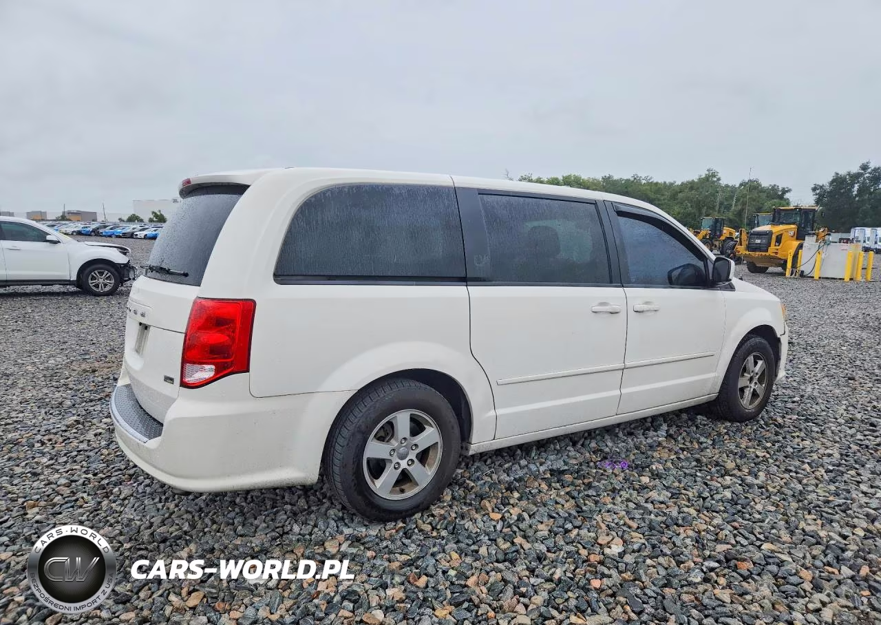 2013 Dodge Grand Caravan Sxt VIN:2C4RDGCG0DR502628 - 3
