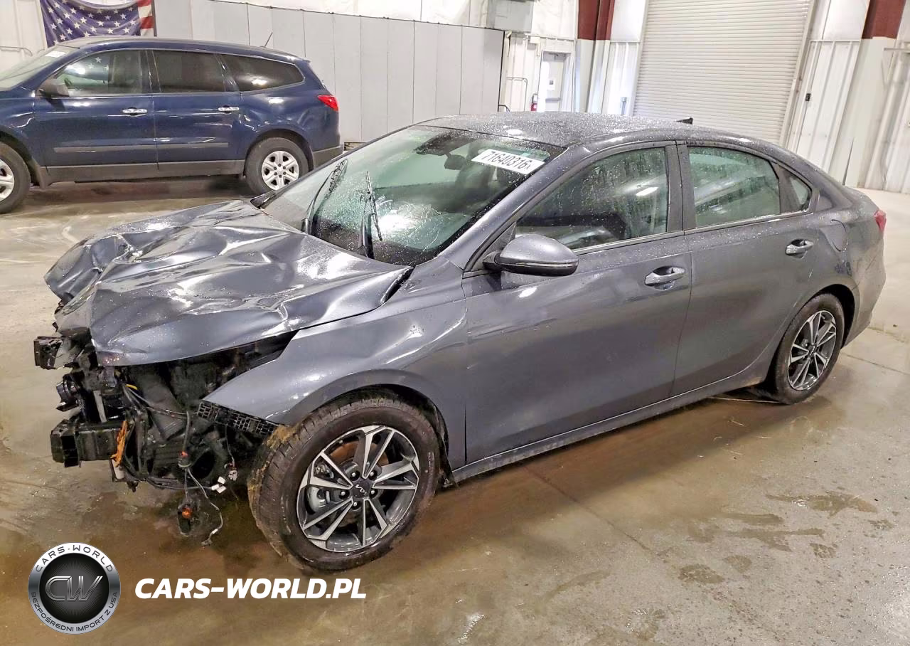 2024 Kia Forte Lxs – zdjęcie 1 z 13