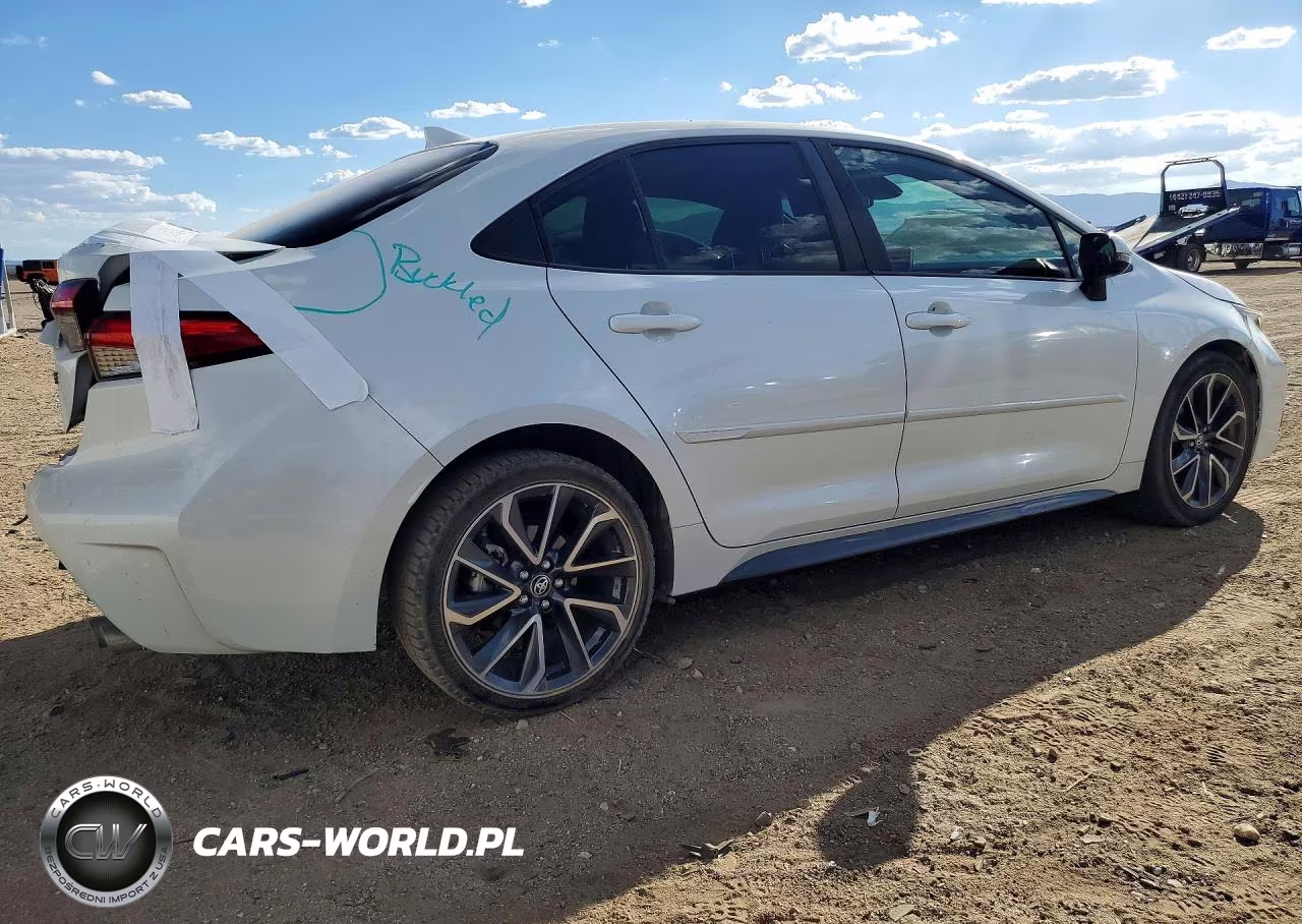 2020 Toyota Corolla Xse VIN:JTDT4RCE9LJ026141 - 3