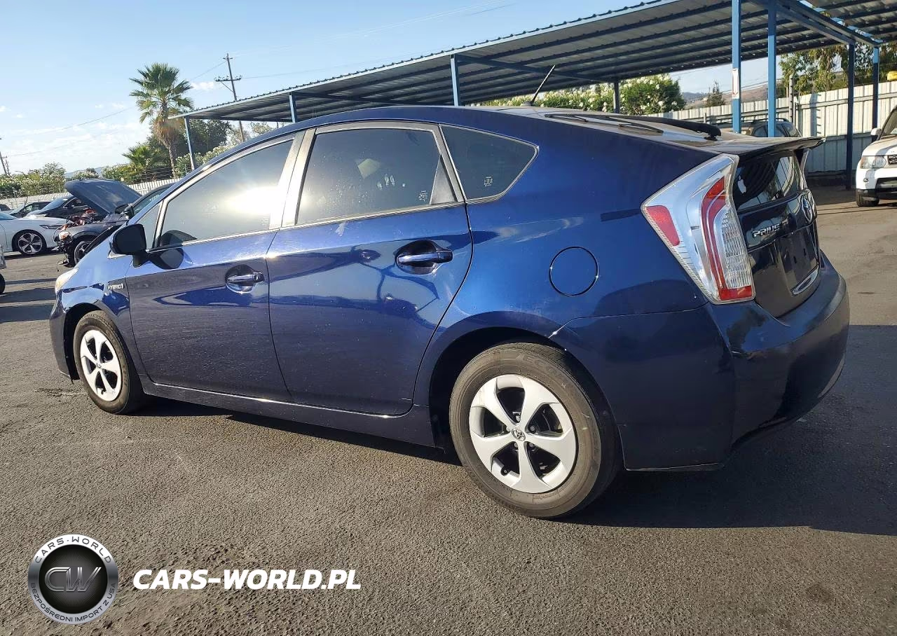 2015 Toyota Prius Two VIN:JTDKN3DU3F1934584 - 2