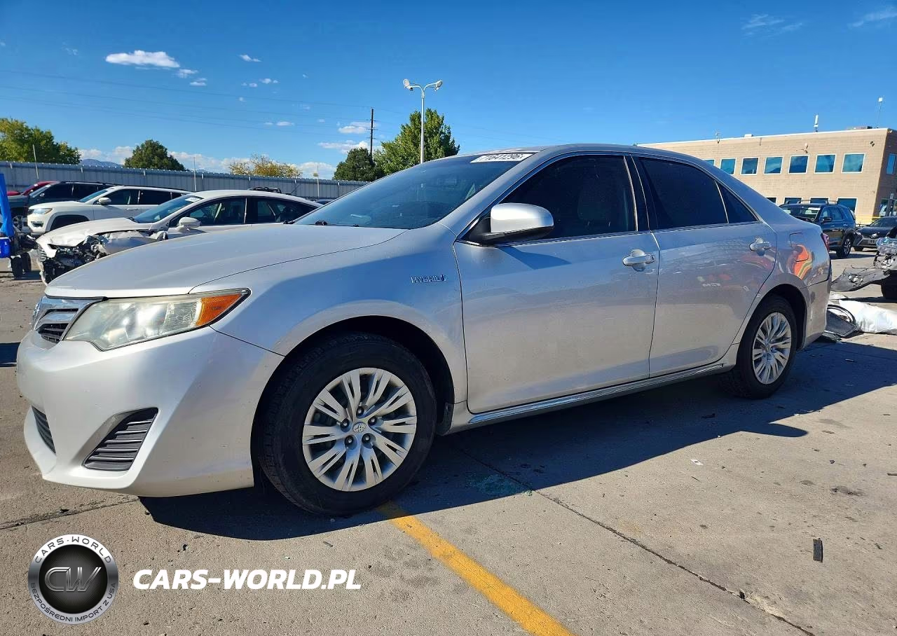 2013 Toyota Camry Hybrid Le