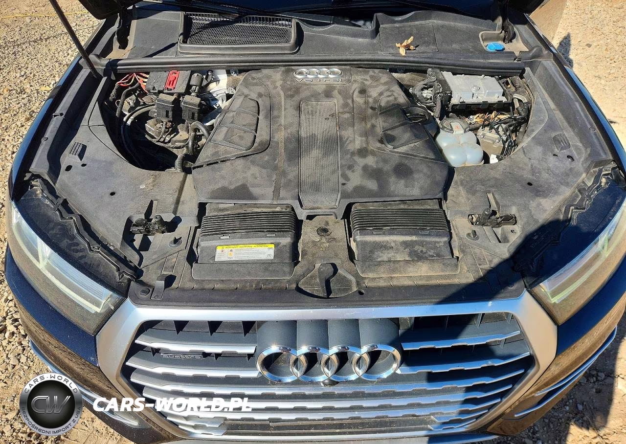 2018 Audi Q7 Premium Plus VIN:WA1LAAF70JD042967 - 12