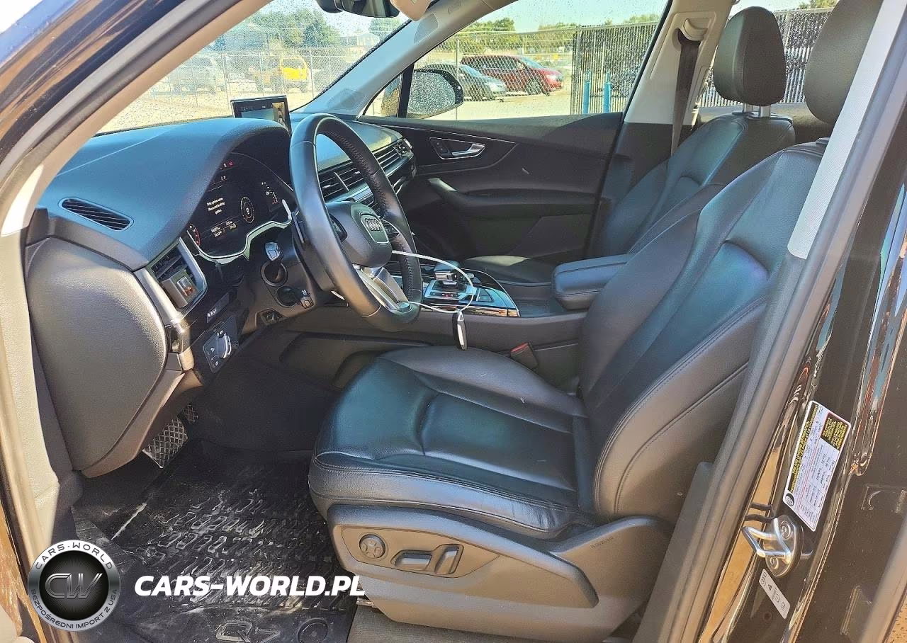 2018 Audi Q7 Premium Plus VIN:WA1LAAF70JD042967 - 7