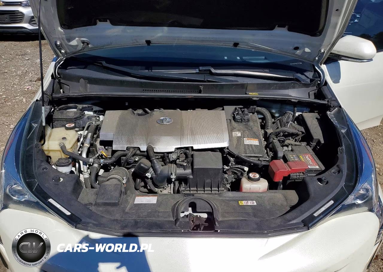 2018 Toyota Prius Four VIN:JTDKARFU4J3548698 - 11