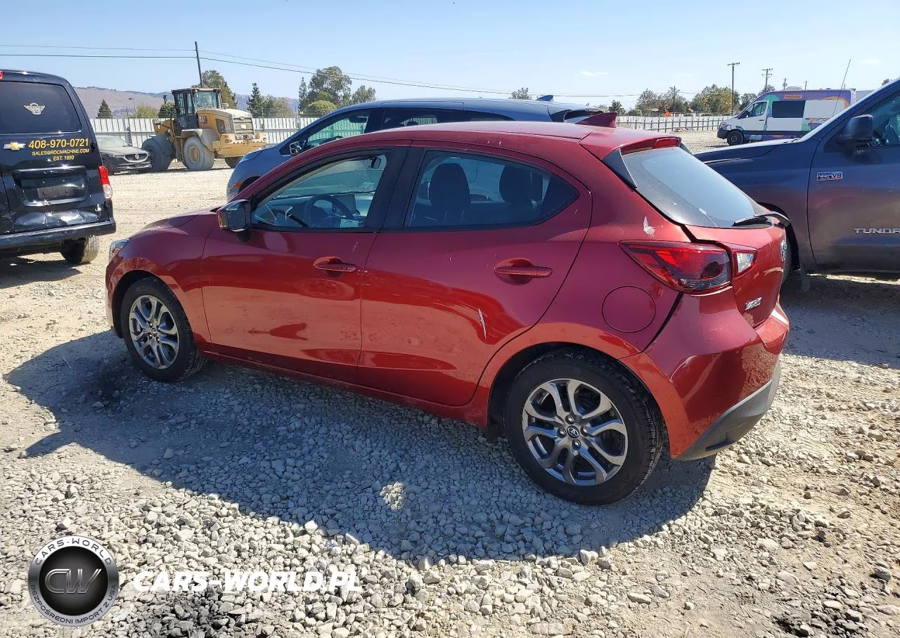 2020 Toyota Yaris Hatchback Le VIN:3MYDLBJV0LY705407 - 2
