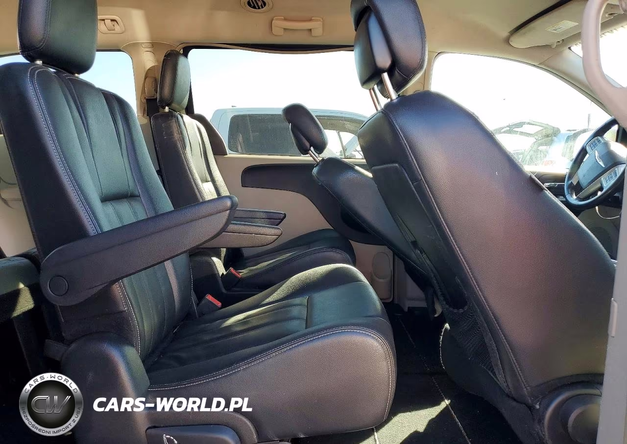 2013 Chrysler Town & Country Touring VIN:2C4RC1BG0DR721963 - 11