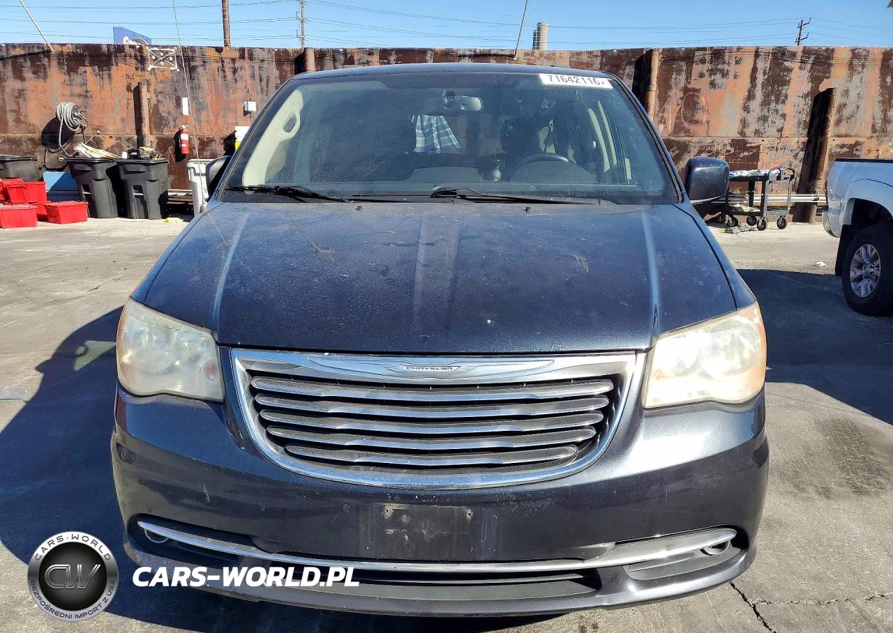 2013 Chrysler Town & Country Touring VIN:2C4RC1BG0DR721963 - 5