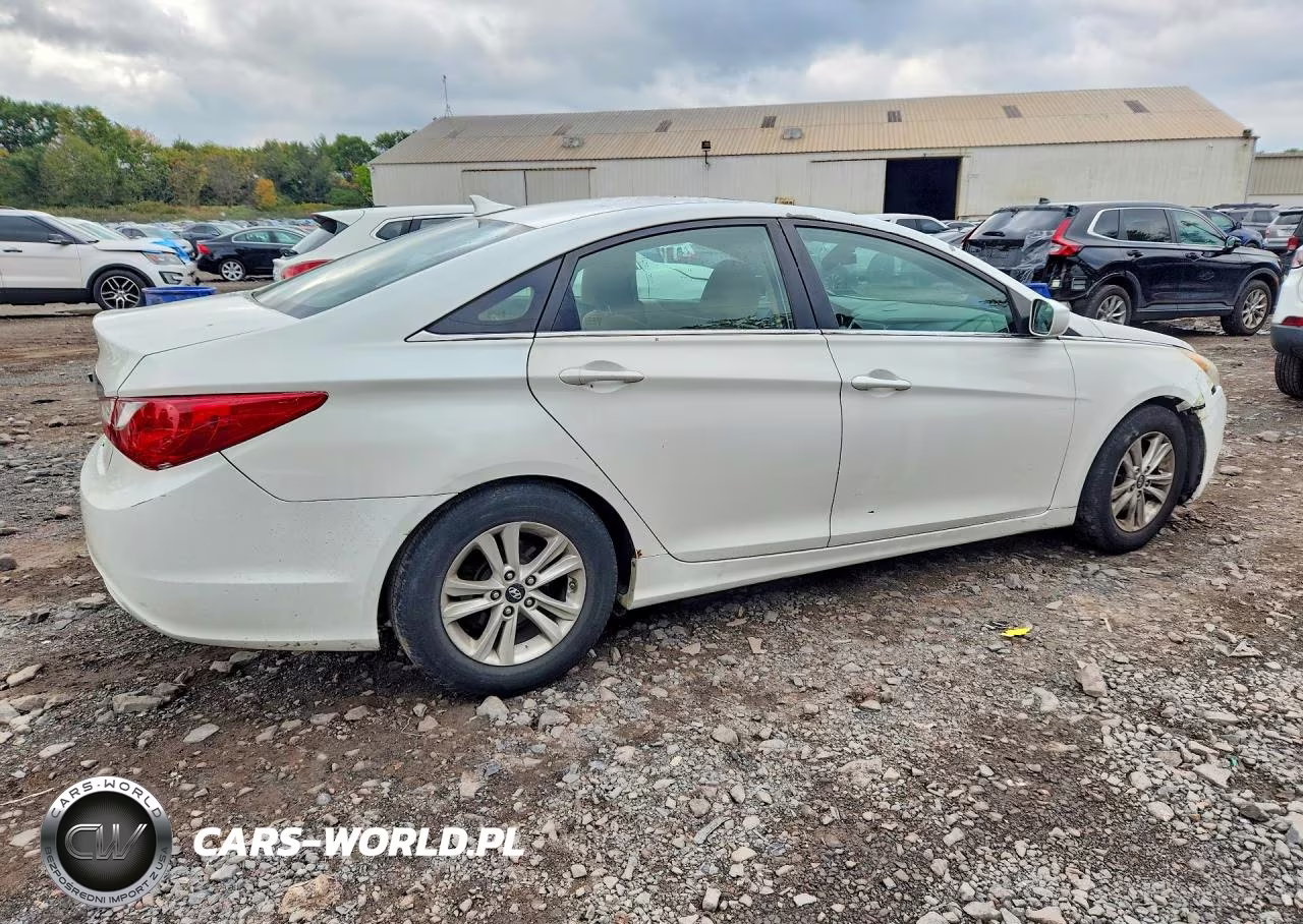 2011 Hyundai Sonata Gls VIN:5NPEB4AC8BH015917 - 3