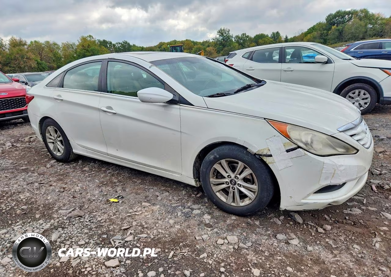 2011 Hyundai Sonata Gls VIN:5NPEB4AC8BH015917 - 4