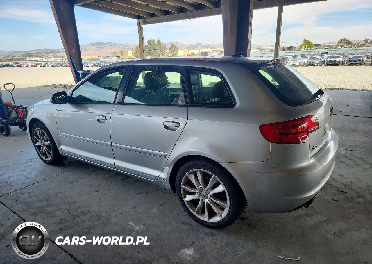 2012 Audi A3 Premium VIN:WAUBEAFM7CA110176 - 2