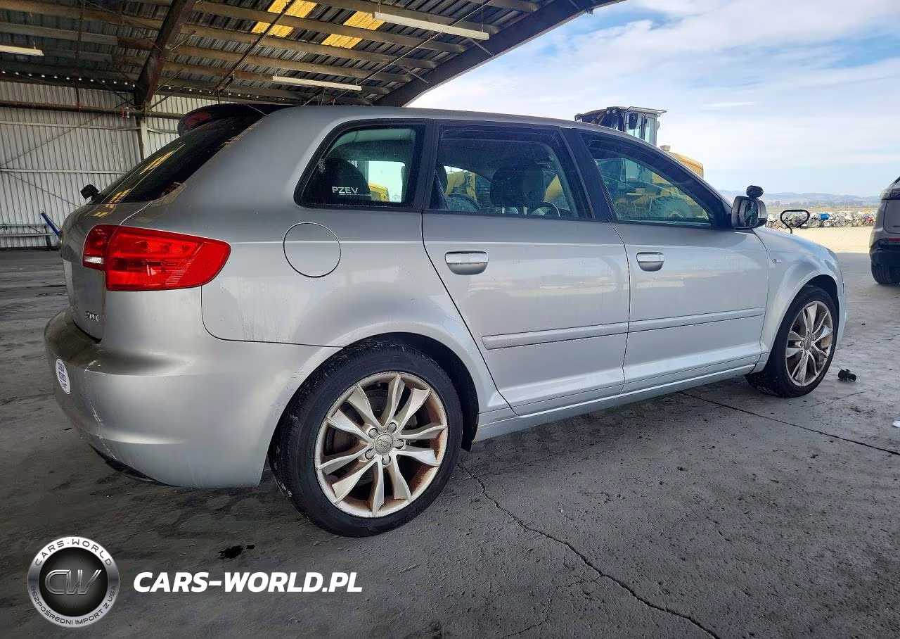 2012 Audi A3 Premium VIN:WAUBEAFM7CA110176 - 3