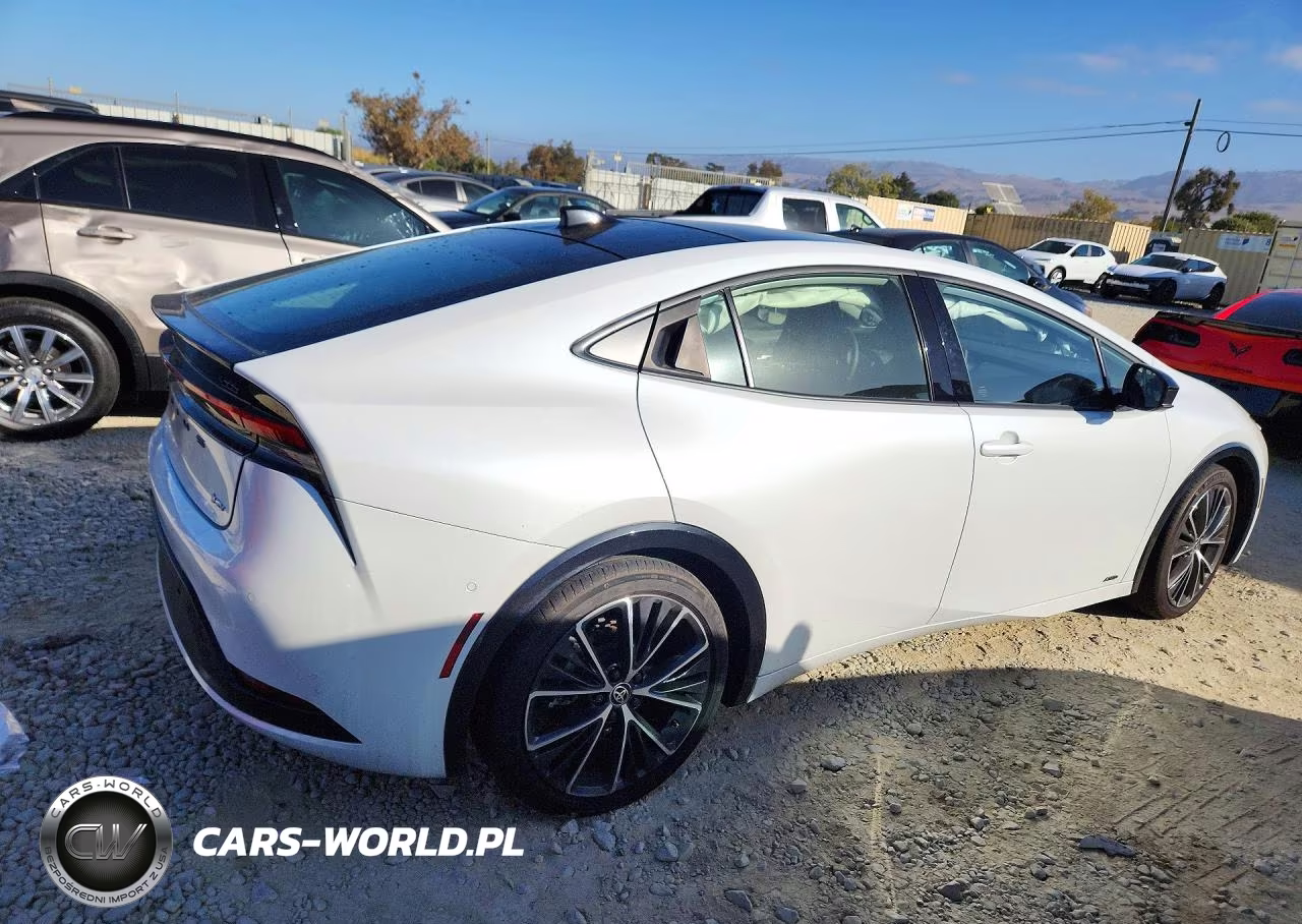 2024 Toyota Prius Limited VIN:JTDADABU5R3023090 - 3