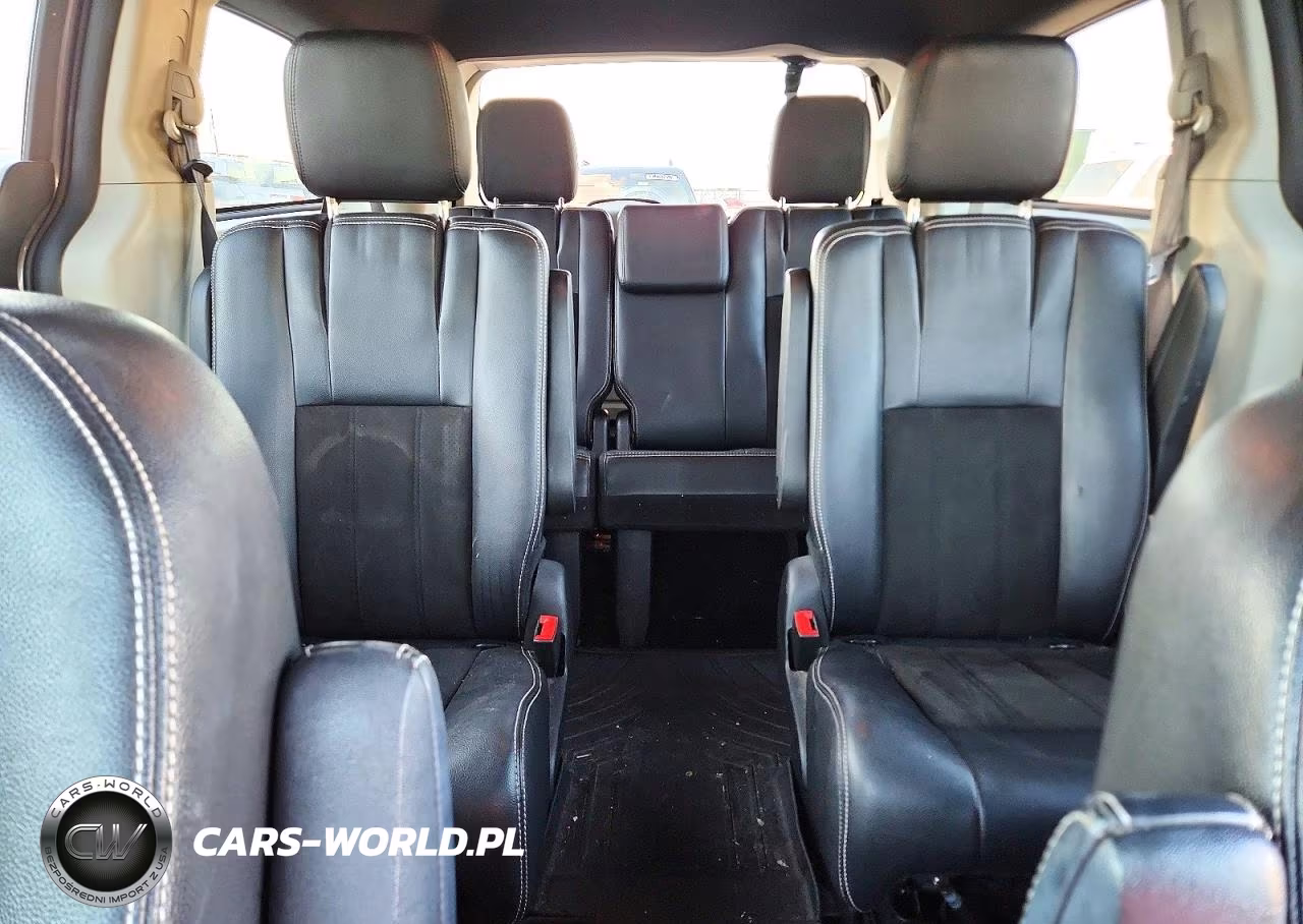 2019 Dodge Grand Caravan Sxt VIN:2C4RDGCG4KR757926 - 10
