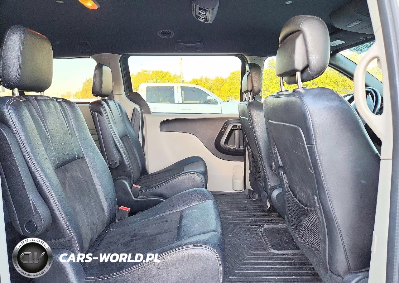 2019 Dodge Grand Caravan Sxt VIN:2C4RDGCG4KR757926 - 11