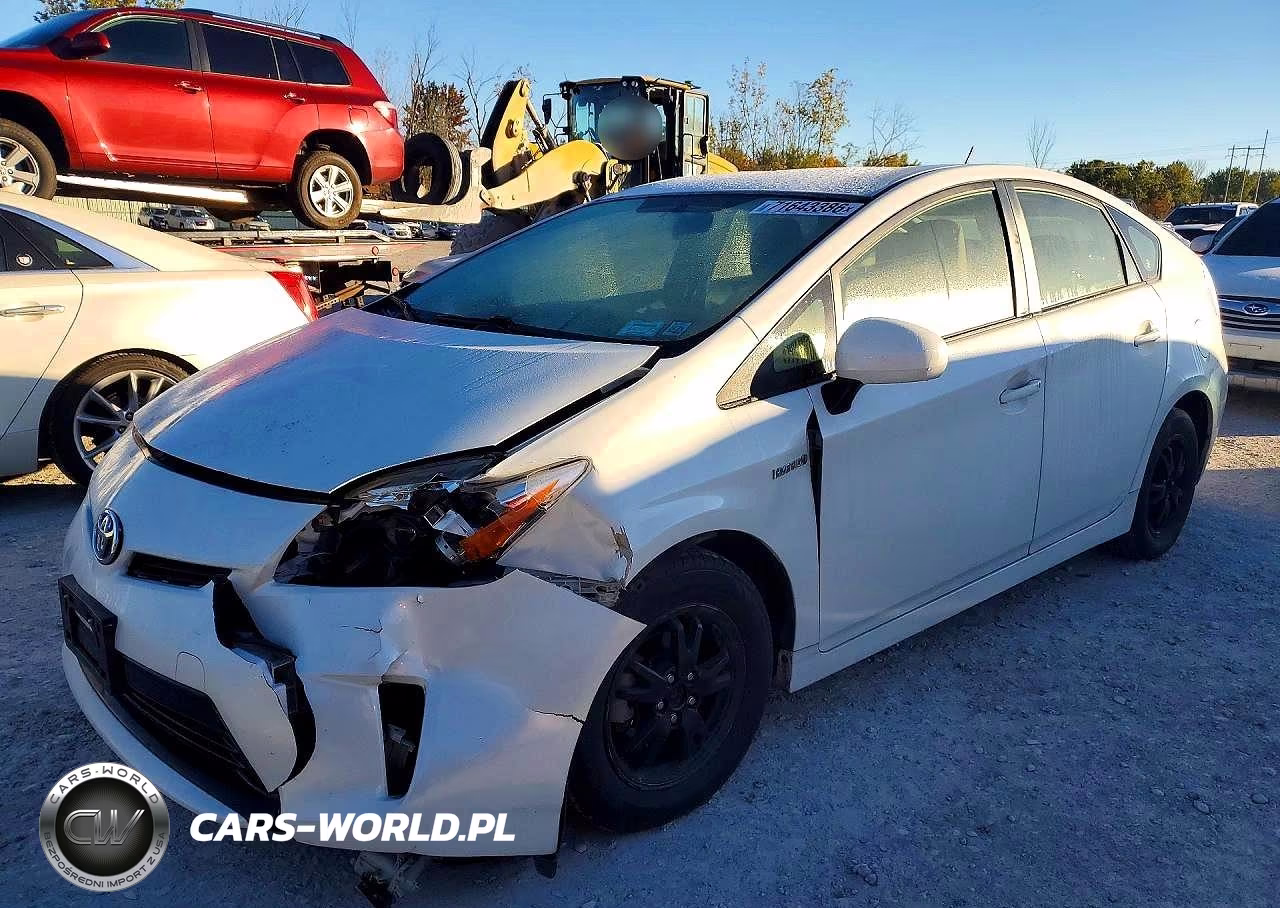 2015 Toyota Prius Two VIN:JTDKN3DU3F1881658 - 1