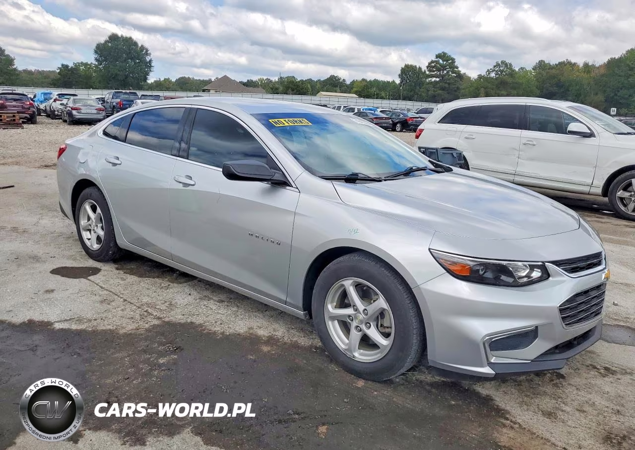 2018 Chevrolet Malibu Ls VIN:1G1ZB5ST9JF283205 - 4