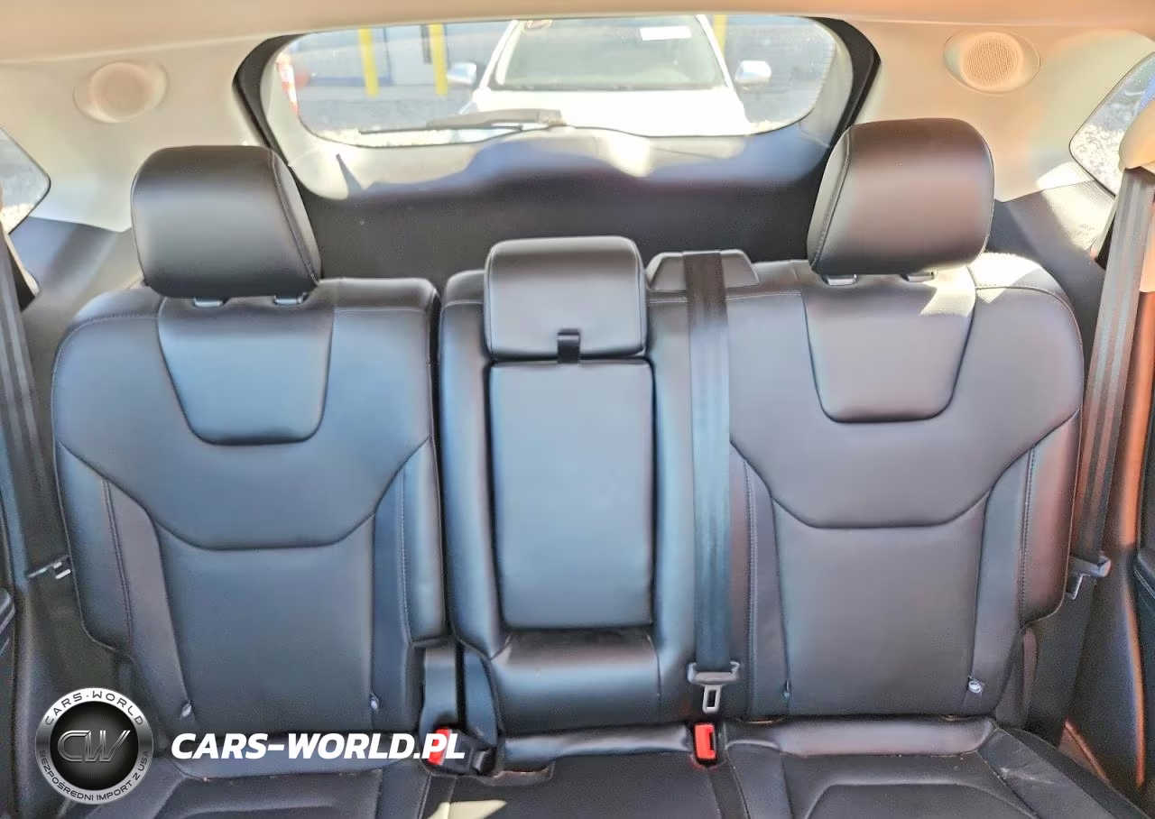 2018 Ford Edge Titanium VIN:2FMPK4K96JBB37760 - 10