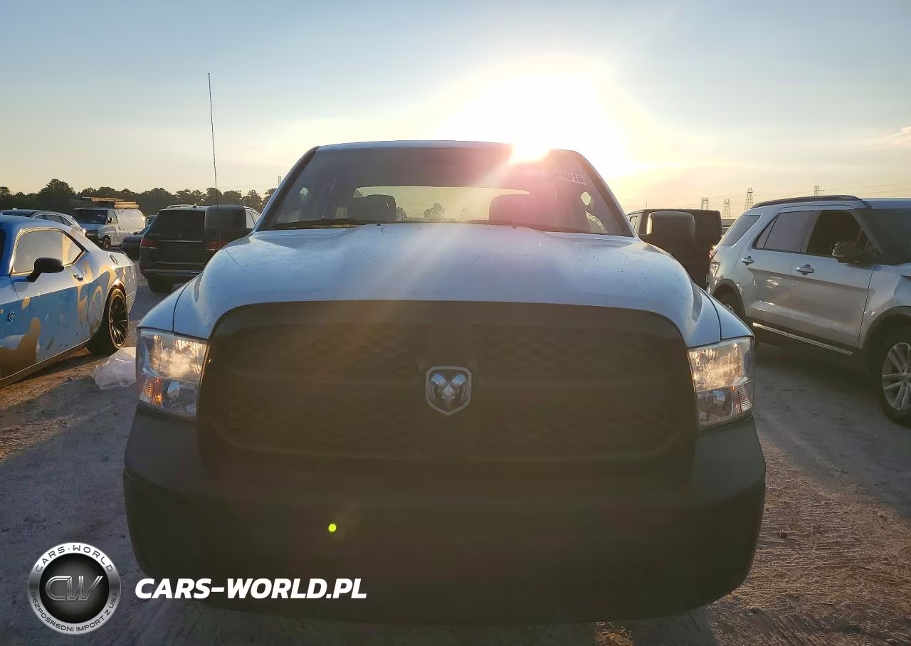 2023 Ram 1500 Classic Tradesman VIN:3C6RR7KG6PG681763 - 5
