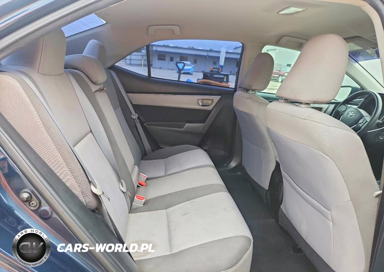 2017 Toyota Corolla Le VIN:5YFBURHE8HP626284 - 10