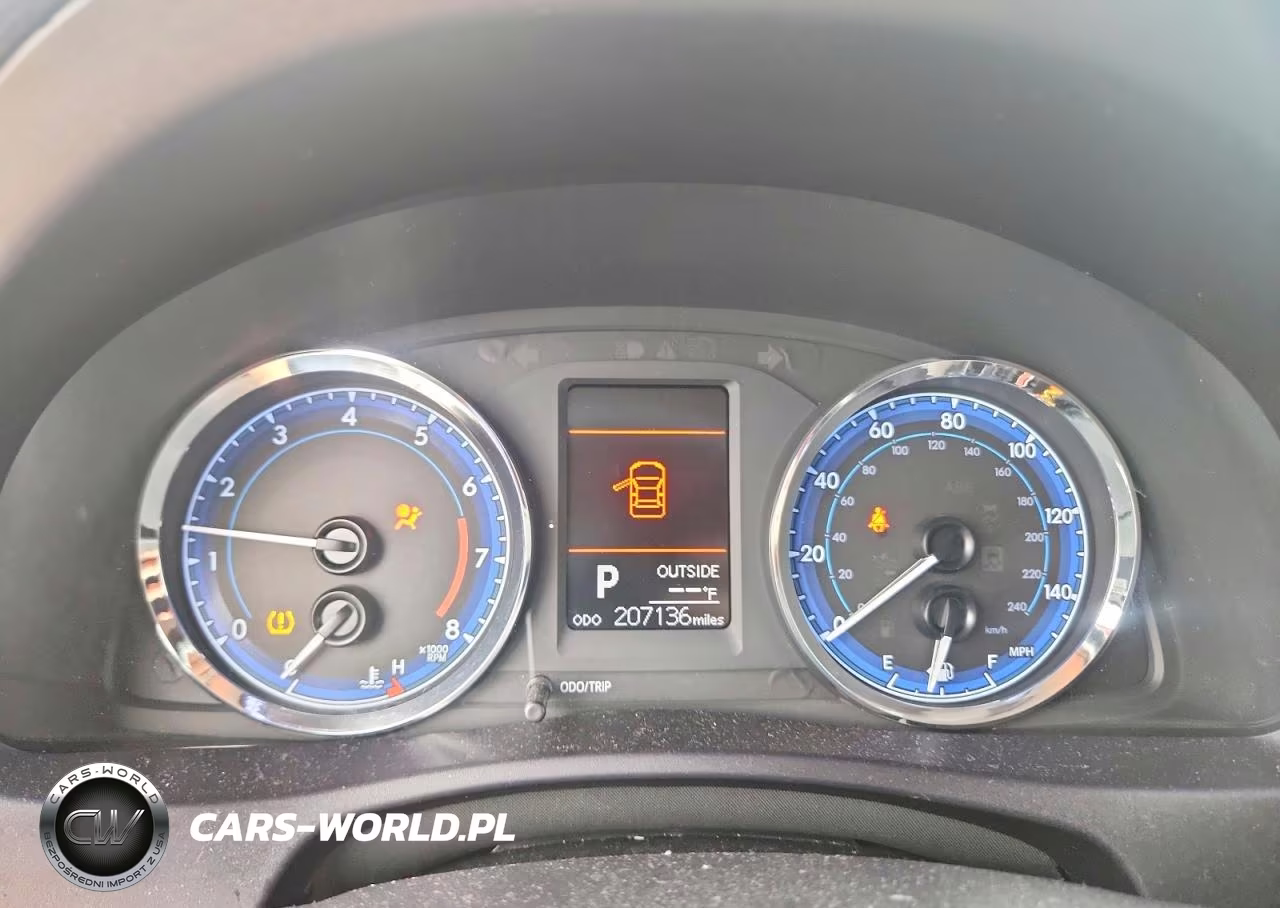 2017 Toyota Corolla Le VIN:5YFBURHE8HP626284 - 9