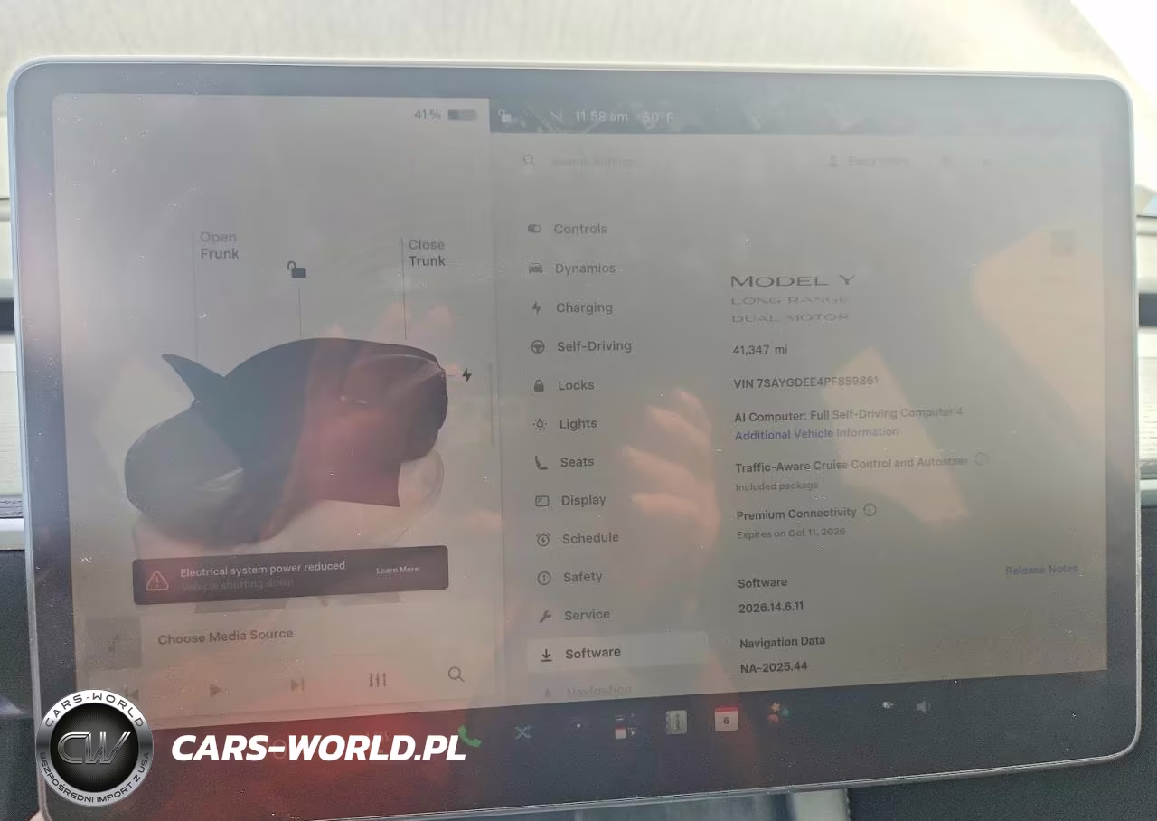 2023 Tesla Model Y VIN:7SAYGDEE4PF859861 - 9