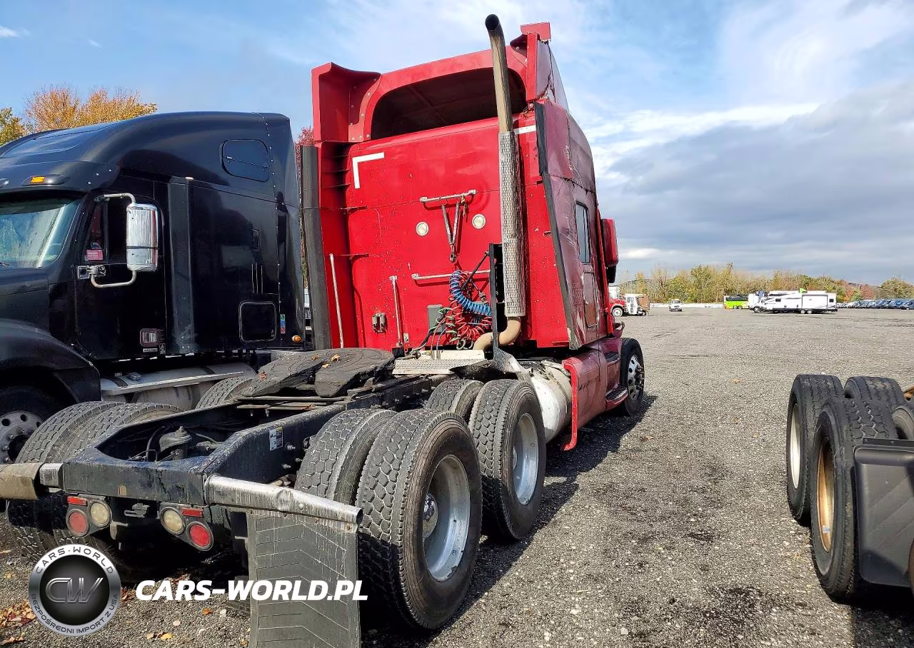 2018 Peterbilt 579 VIN:1XPBD49X1JD492406 - 3