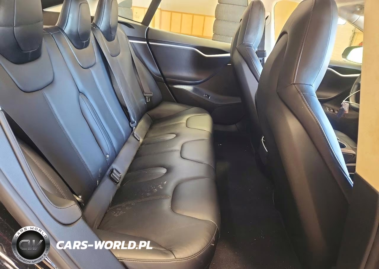 2014 Tesla Model S VIN:5YJSA1H10EFP55778 - 10