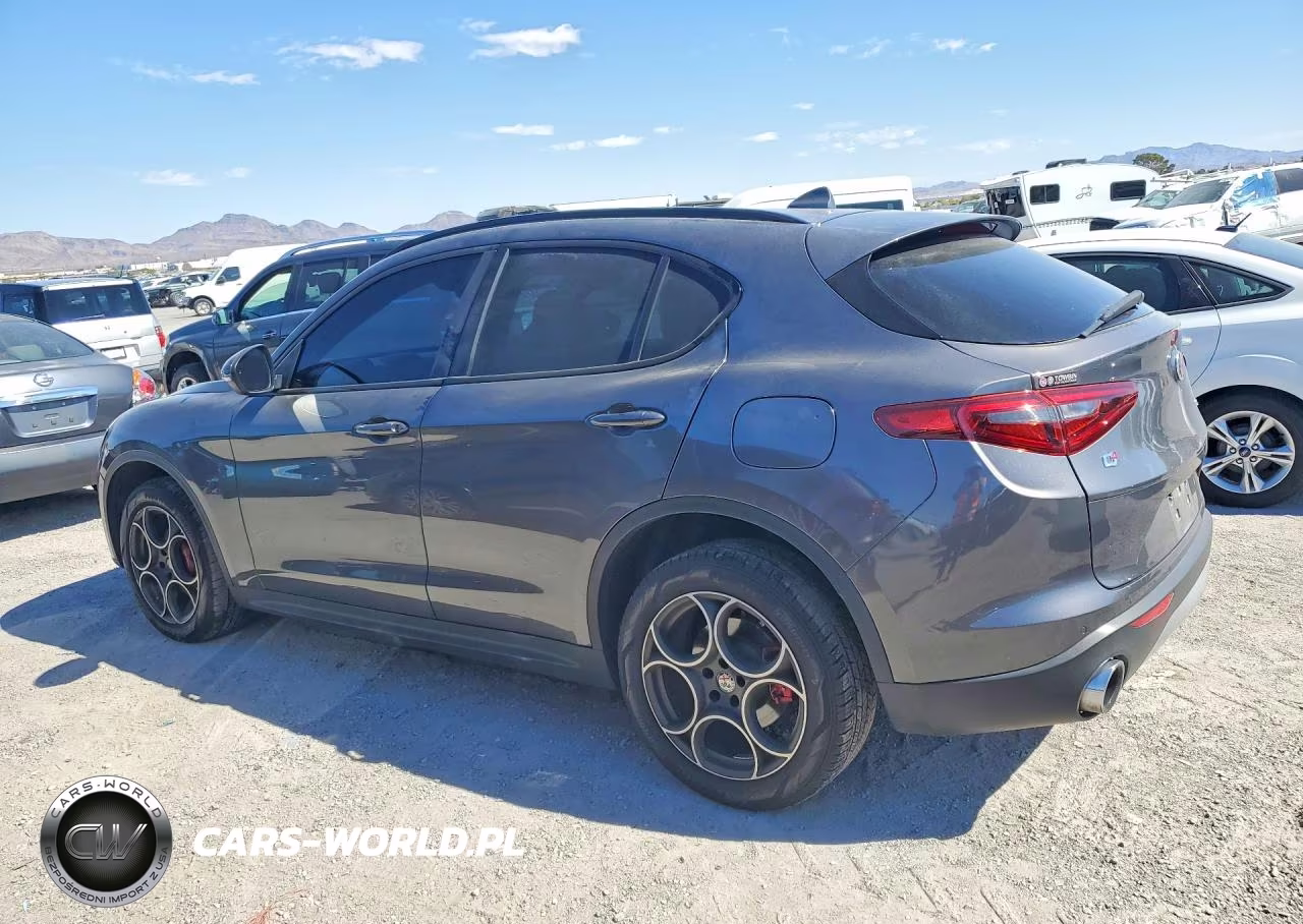 2018 Alfa Romeo Stelvio Sport VIN:ZASFAKPN2J7B83051 - 2