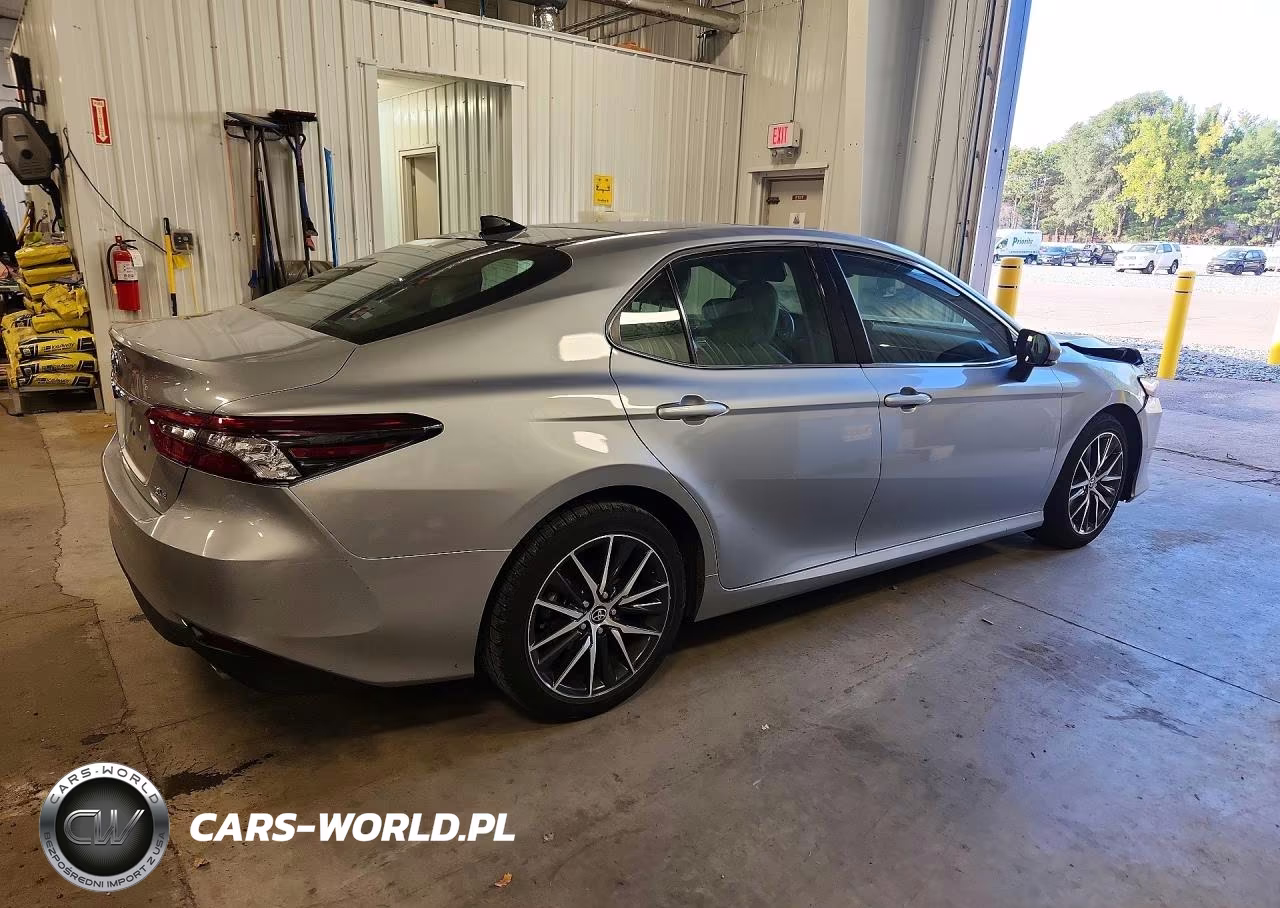 2021 Toyota Camry Xle VIN:4T1FZ1AKXMU050114 - 3