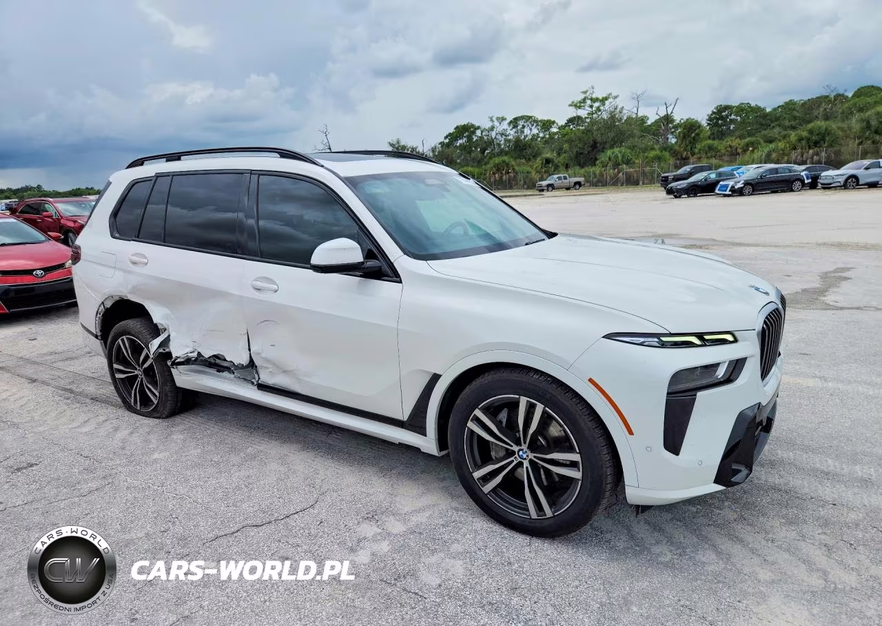 2023 BMW X7 xDrive40I VIN:5UX23EM00P9M76096 - 4