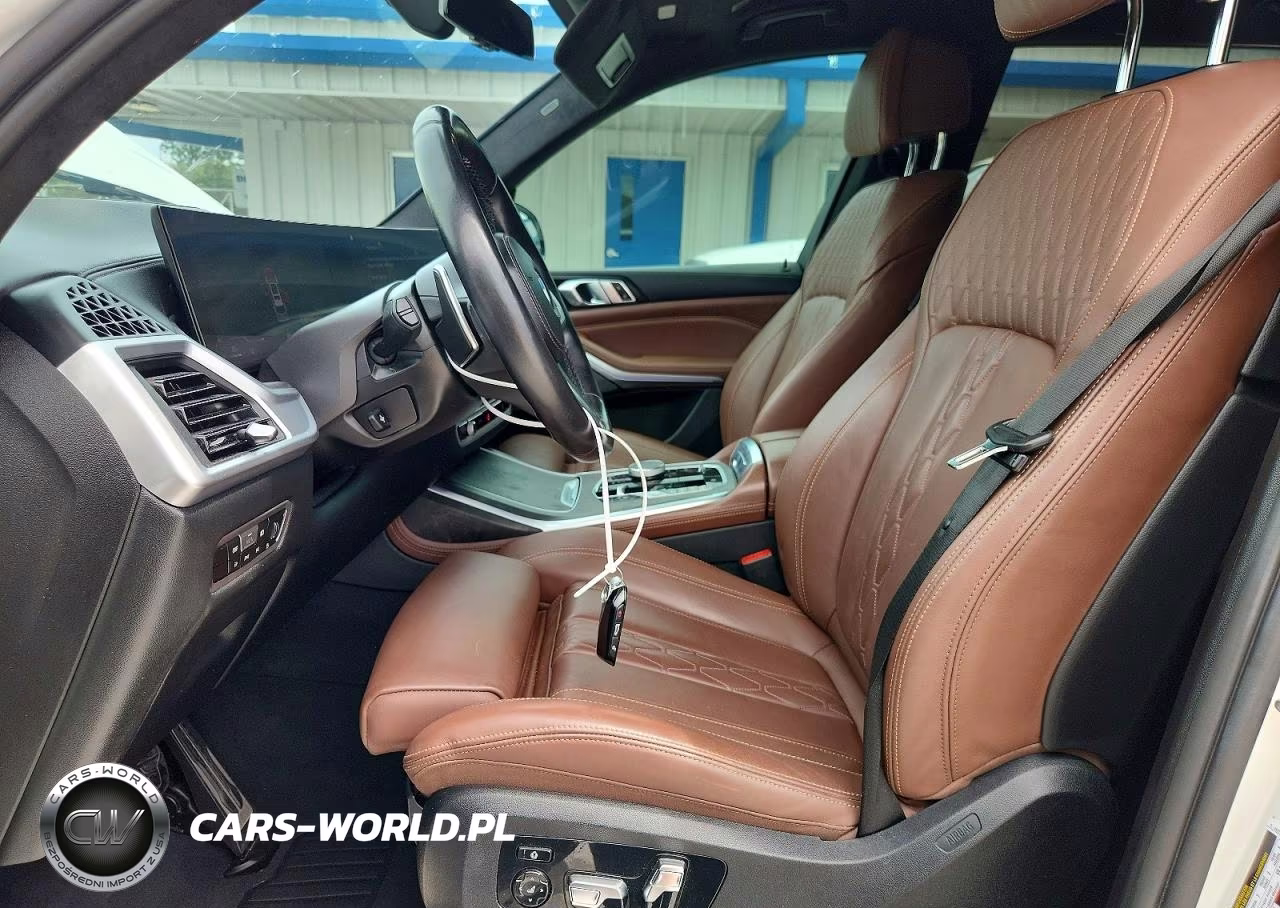 2023 BMW X7 xDrive40I VIN:5UX23EM00P9M76096 - 7