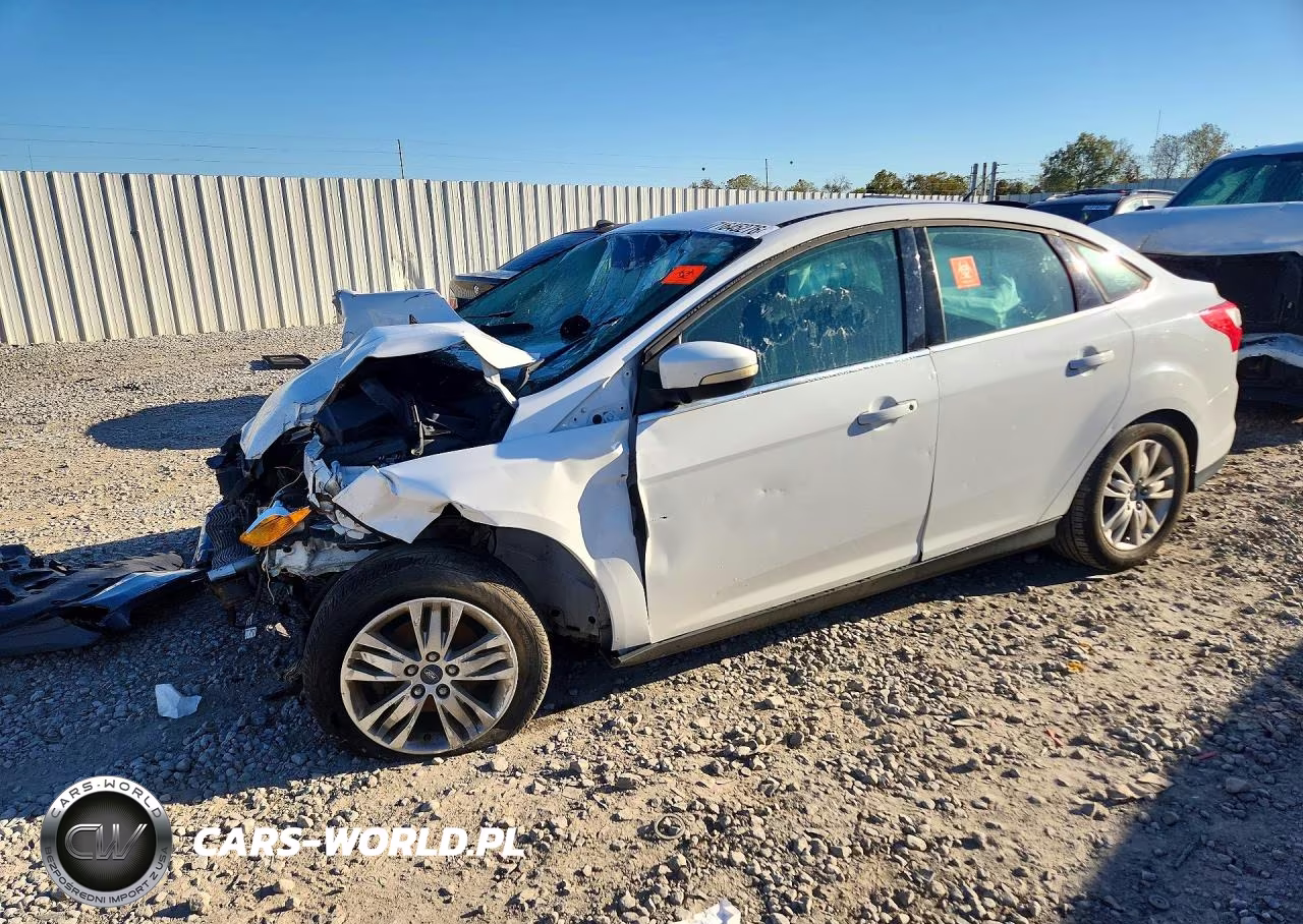 2012 Ford Focus Sel VIN:1FAHP3H26CL470368 - 1
