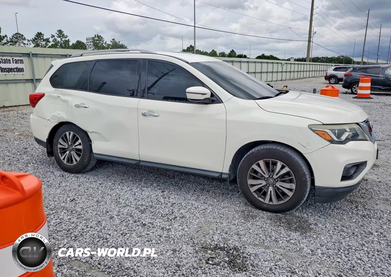 2017 Nissan Pathfinder S VIN:5N1DR2MM6HC904165 - 4