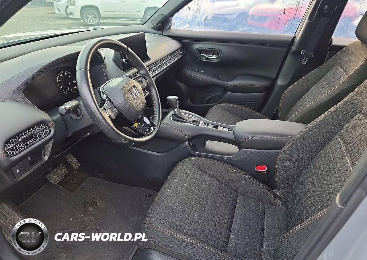 2026 Honda Hr-V Sport VIN:3CZRZ2H55TM746268 - 7