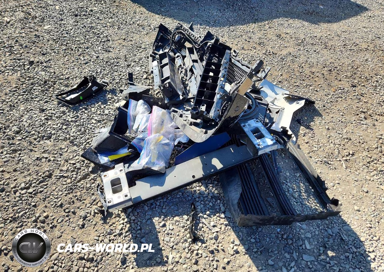 2020 Land Rover Defender 110 X VIN:SALEXEEU3L2034042 - 13