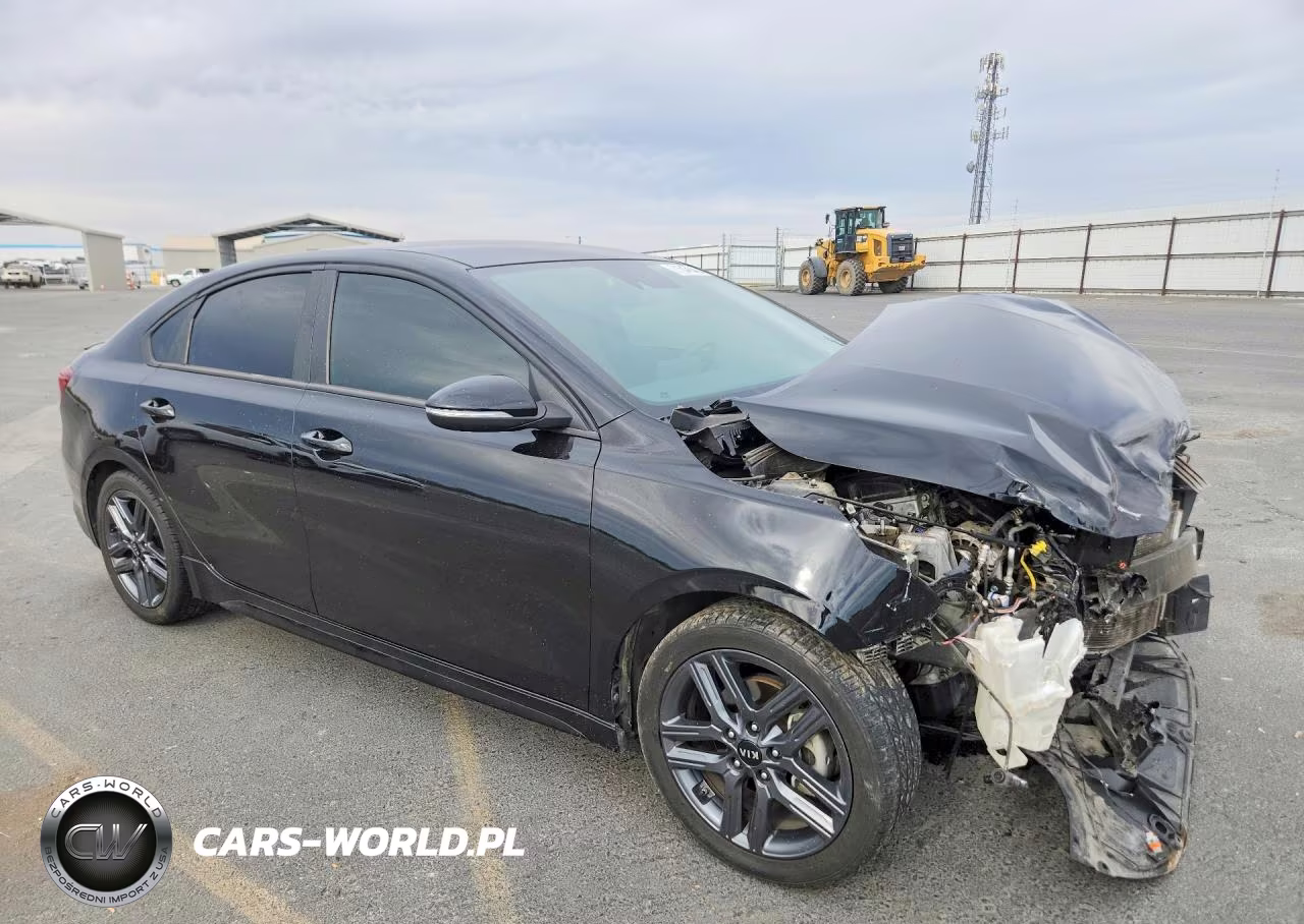 2020 Kia Forte Gt Line VIN:3KPF34AD5LE234950 - 4