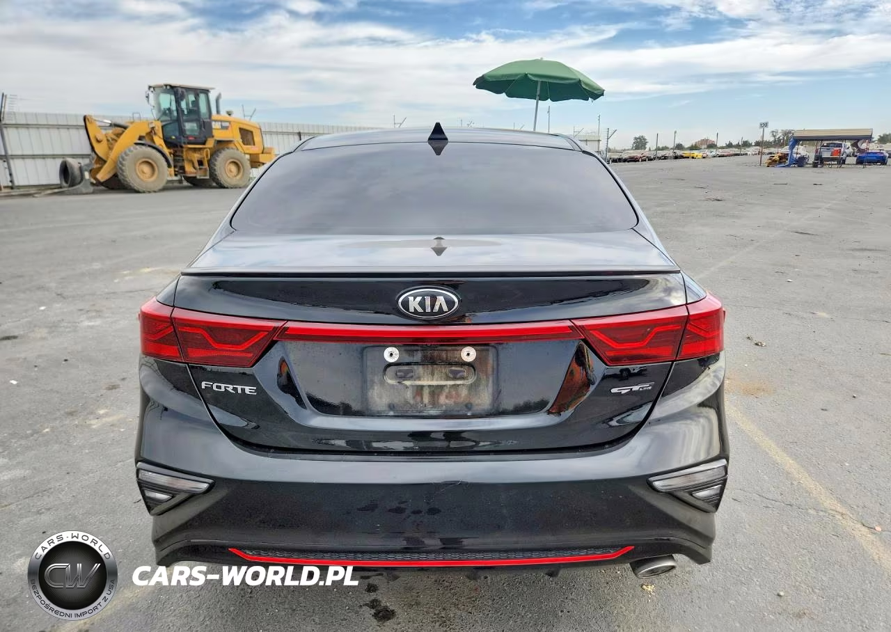 2020 Kia Forte Gt Line VIN:3KPF34AD5LE234950 - 6