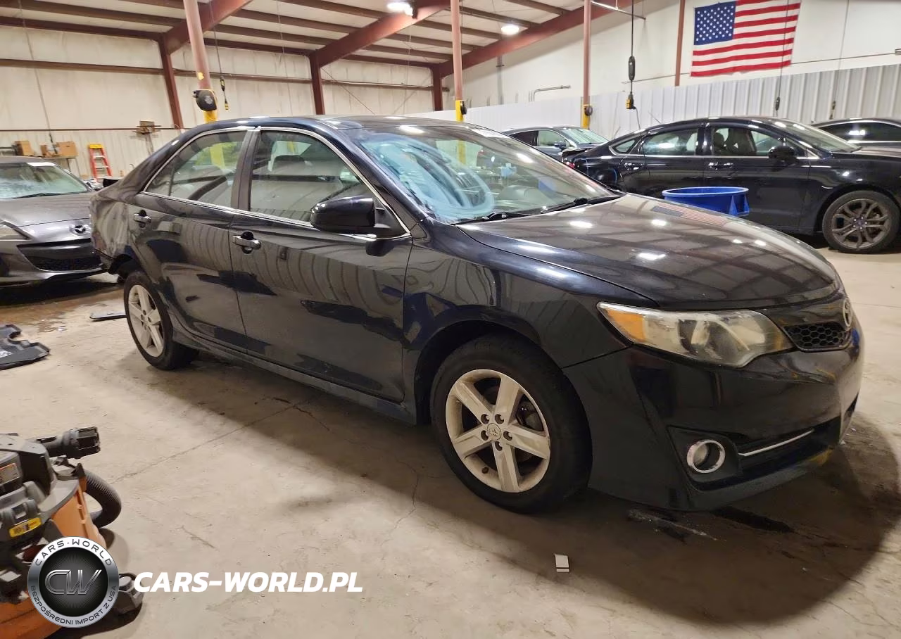 2014 Toyota Camry L VIN:4T1BF1FK5EU434660 - 4
