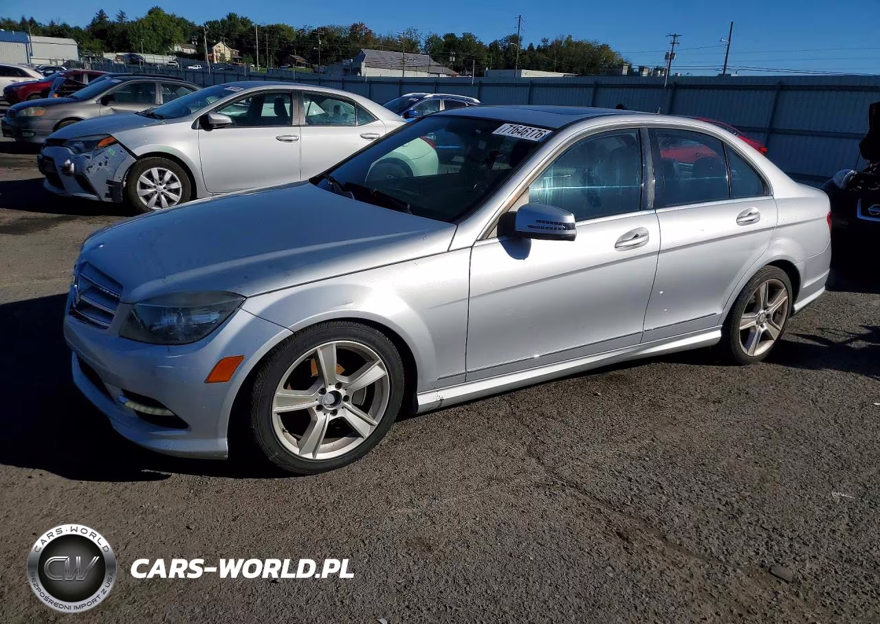 2011 Mercedes-Benz C 300 4Matic VIN:WDDGF8BB6BR158051 - 1