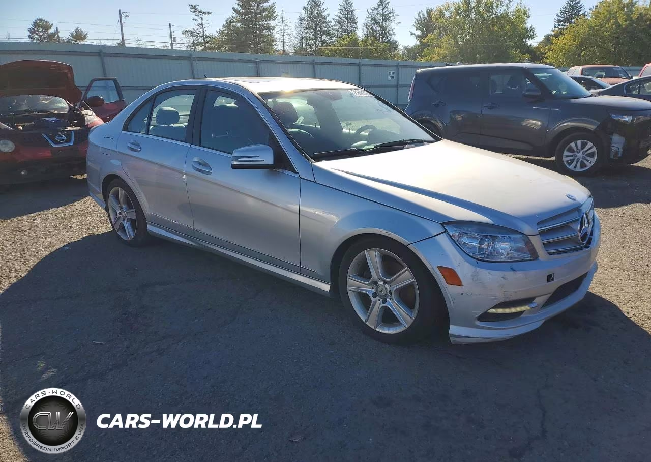 2011 Mercedes-Benz C 300 4Matic VIN:WDDGF8BB6BR158051 - 4