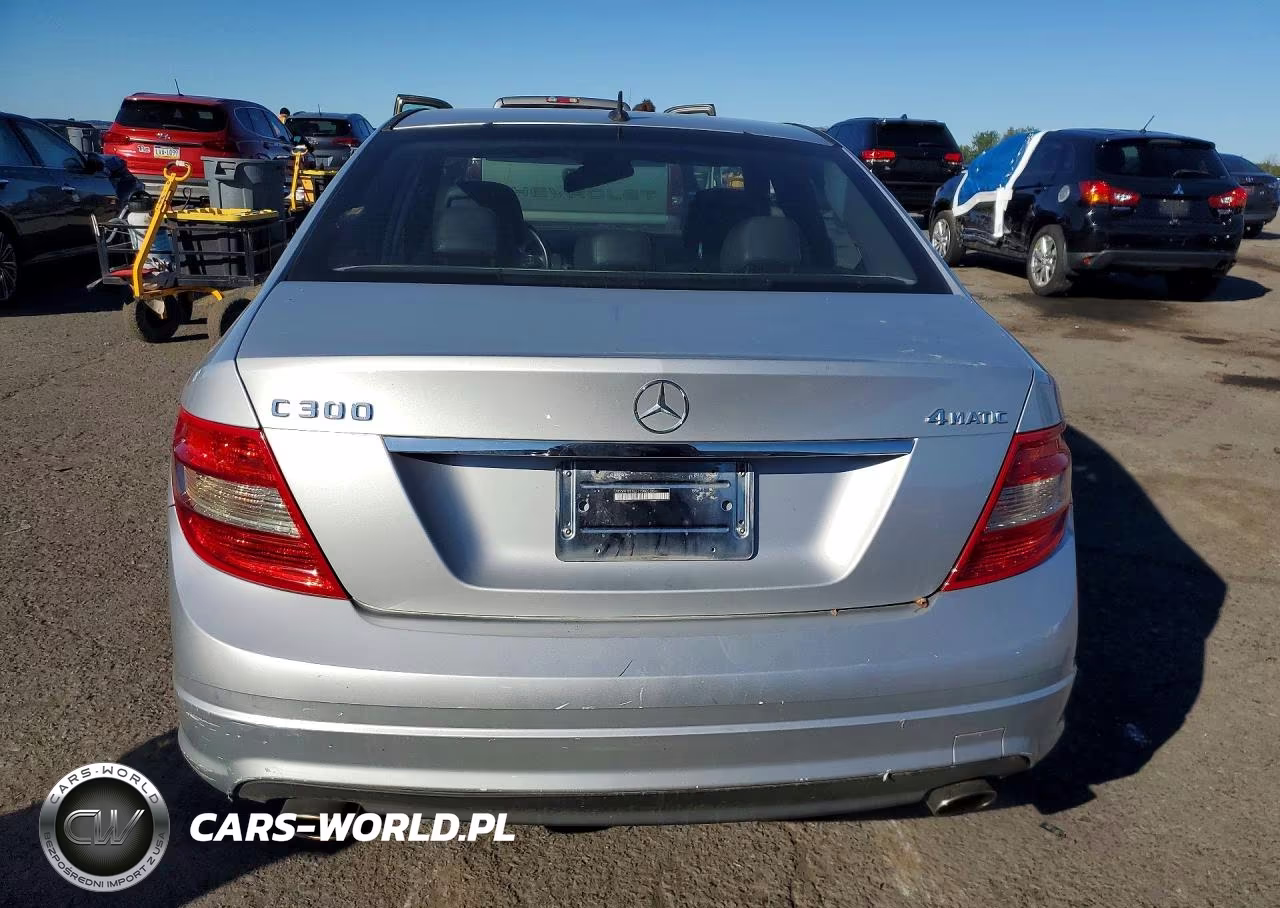 2011 Mercedes-Benz C 300 4Matic VIN:WDDGF8BB6BR158051 - 6