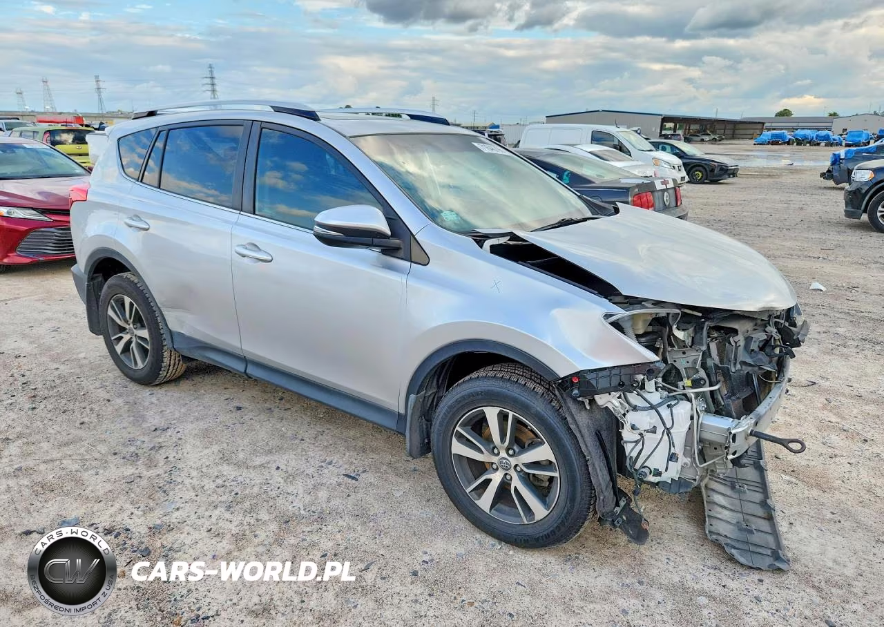 2015 Toyota Rav4 Xle VIN:JTMWFREV8FJ051430 - 4