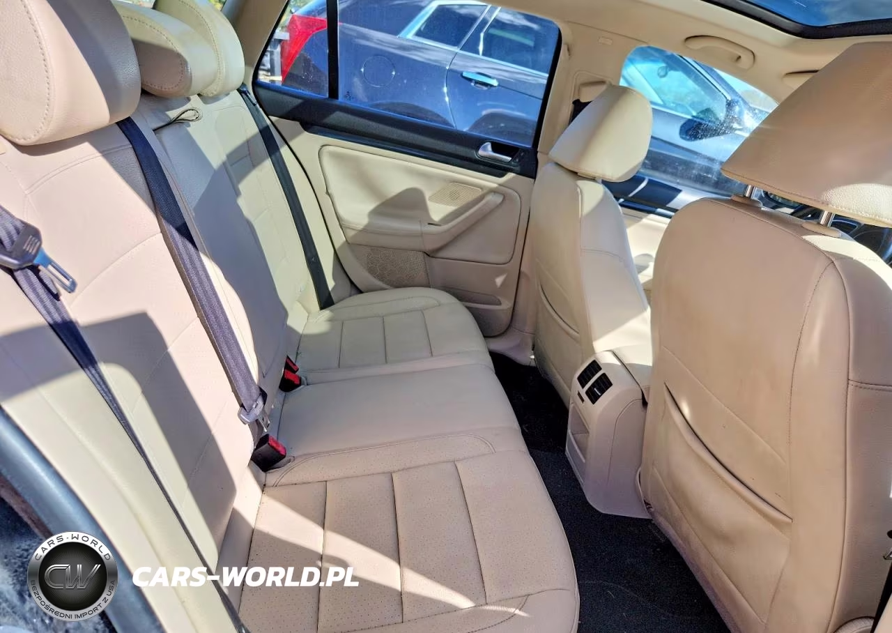 2012 Volkswagen Jetta S VIN:3VWPP7AJ6CM627276 - 10
