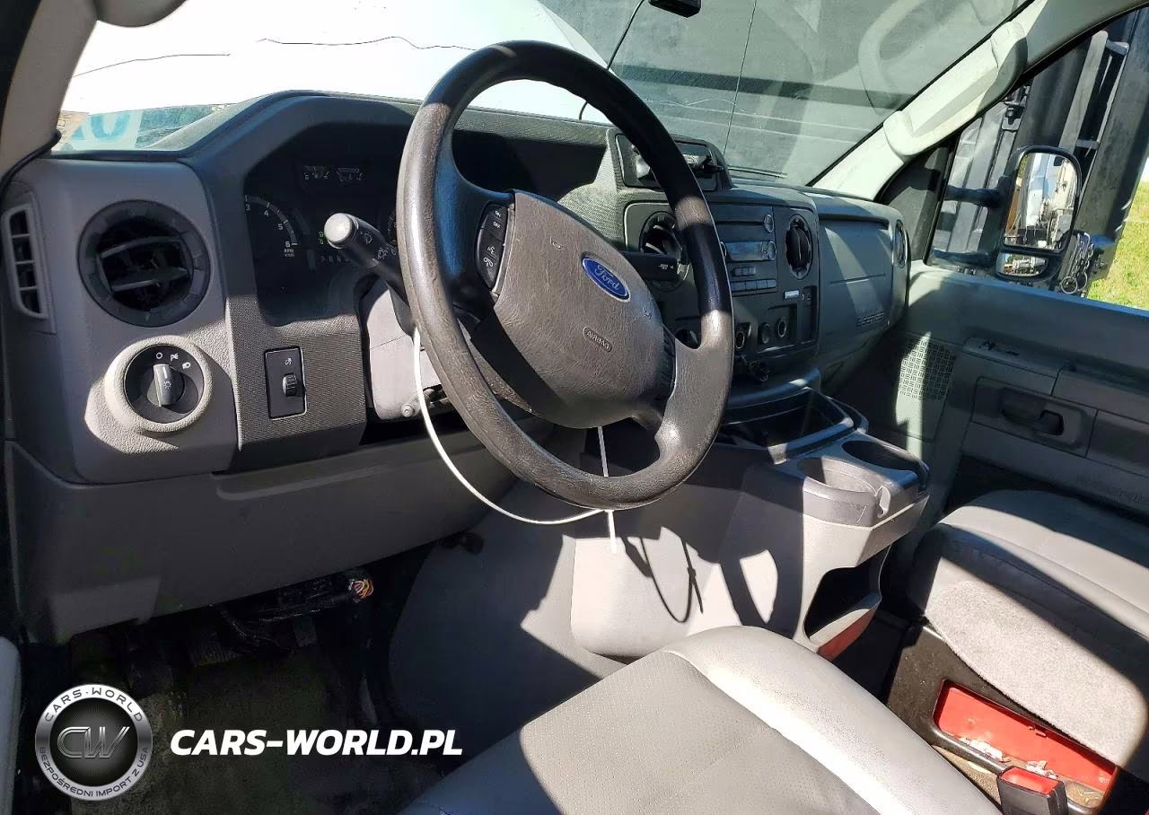 2016 Ford Econoline E350 Super Duty Cutaway Van VIN:1FDWE3FL3GDC40625 - 8