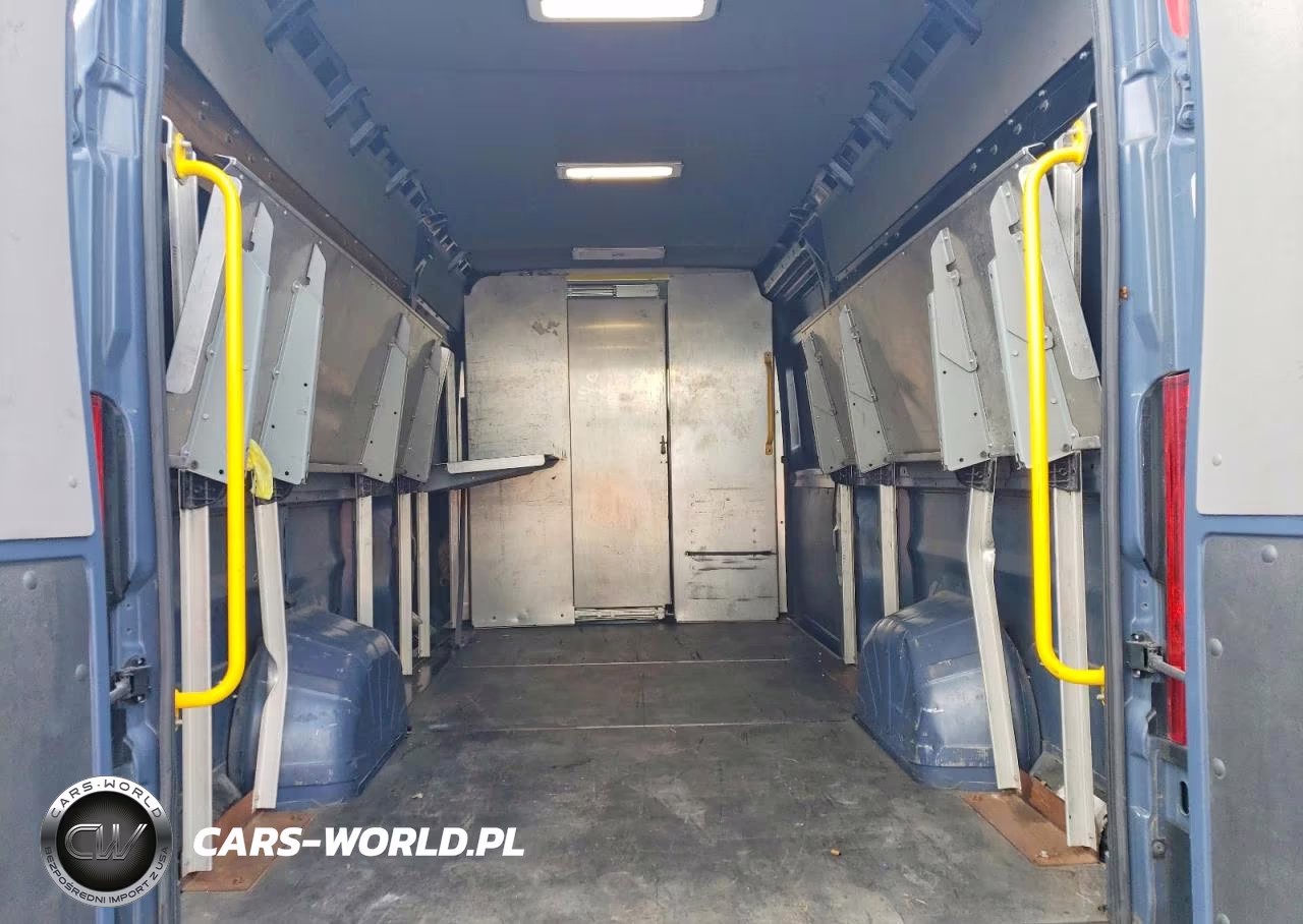 2020 Ram Promaster 3500 Delivery Van VIN:3C6URVJG3LE108485 - 10