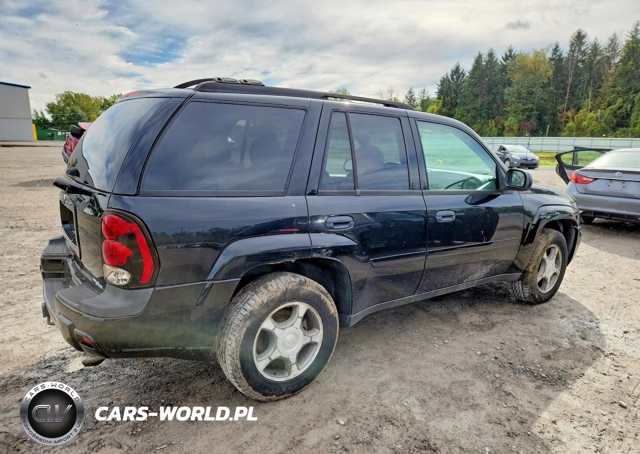 2007 Chevrolet Trailblazer Ls VIN:1GNDT13S472270088 - 3