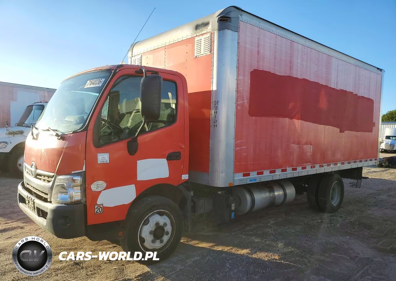 2018 Hino Xjc740 Box Truck
